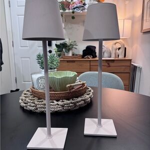 USB-C LED White Table Lamps